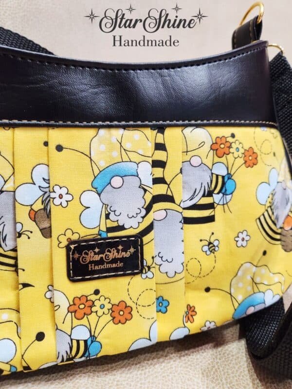 Adorable Gnome Bee Raelyn Bag