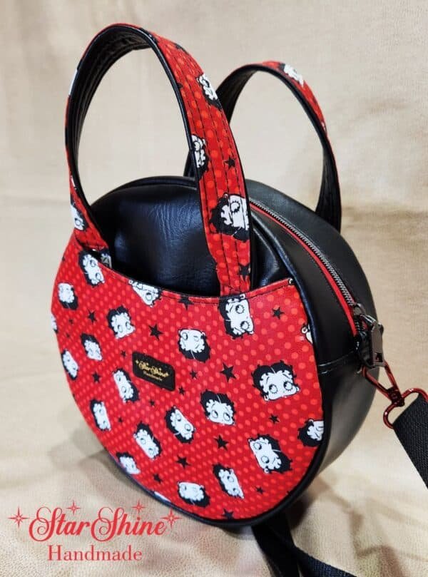 Betty Boop and Stars Circle Handbag